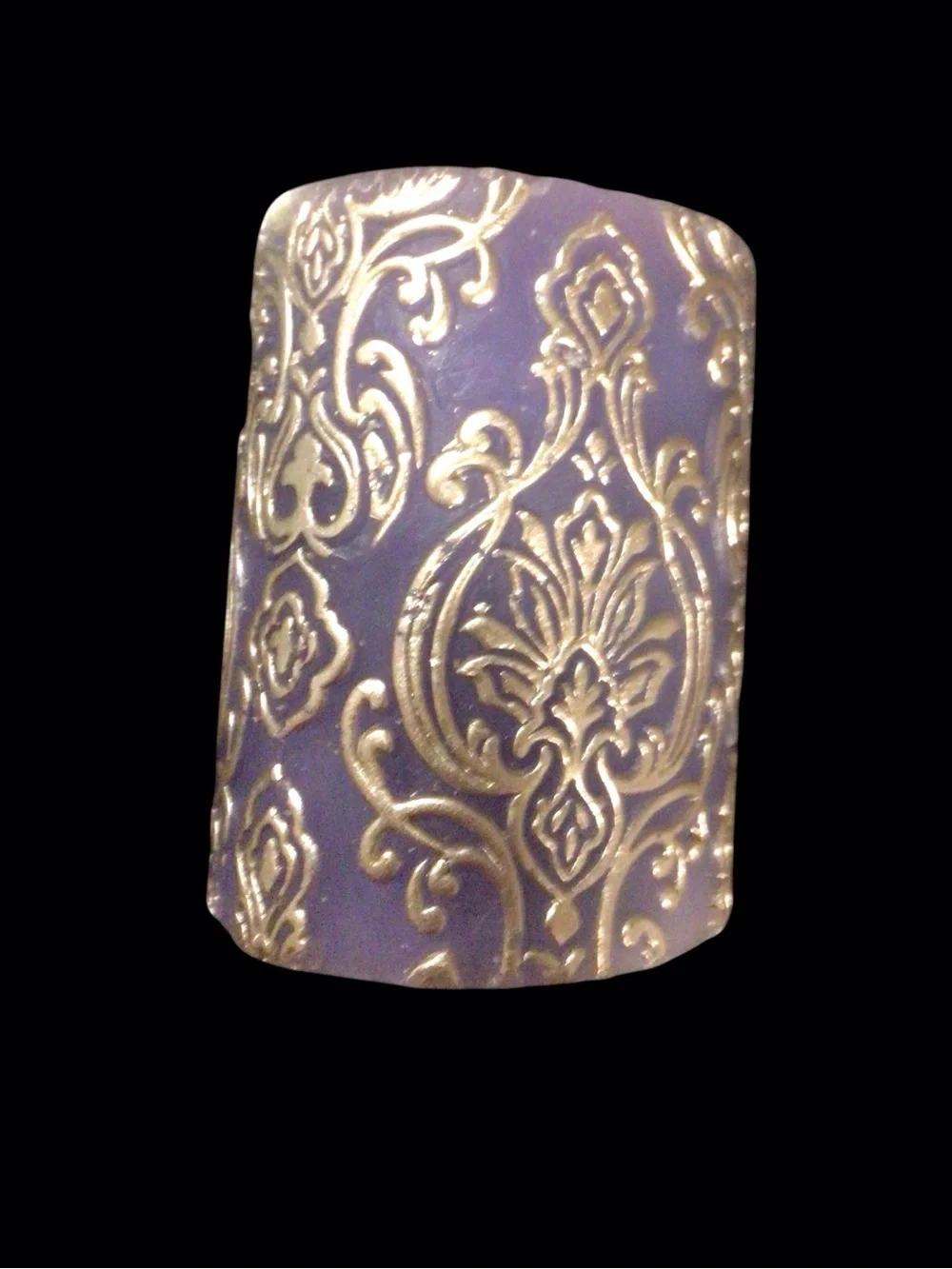 EUC....PIER ONE Unscented Damask Blue pillar candle